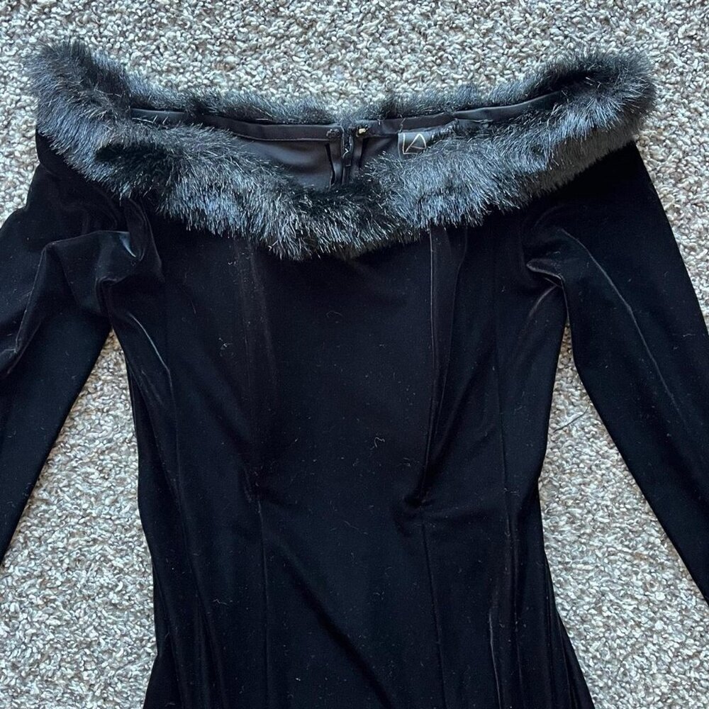 Alex Evenings Blacks Velvet Evening Gown Womens 6P Faux Fur Trim Luxury Party - Picture 2 of 8